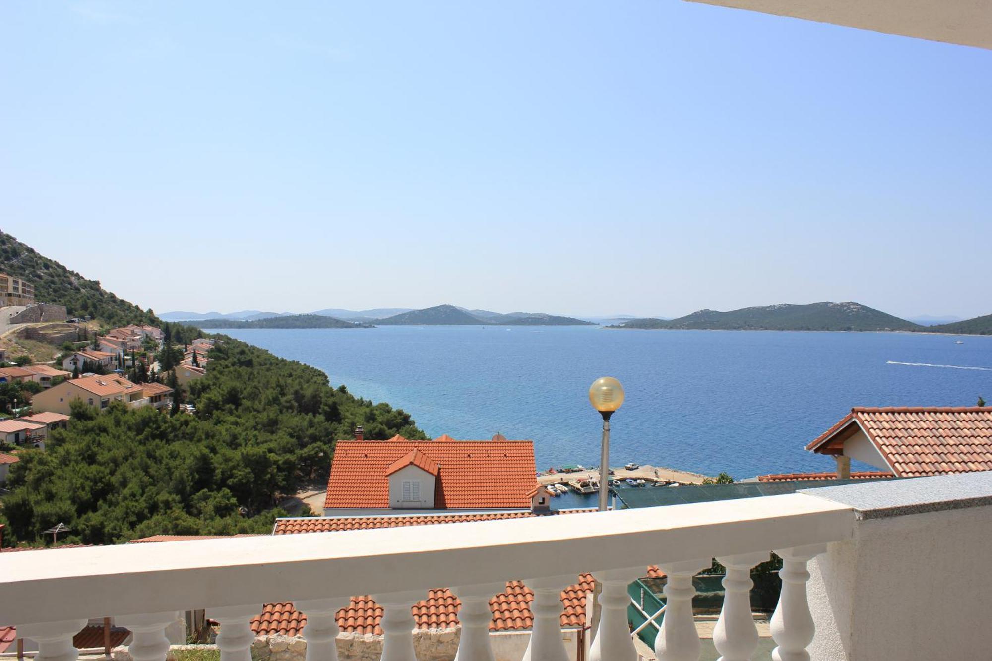 Apartments Toni Na Moru Drage Exterior photo